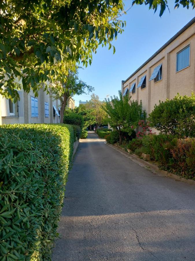 לה קיוטאט Appartement/Studio Dans Petite Residence Calme מראה חיצוני תמונה